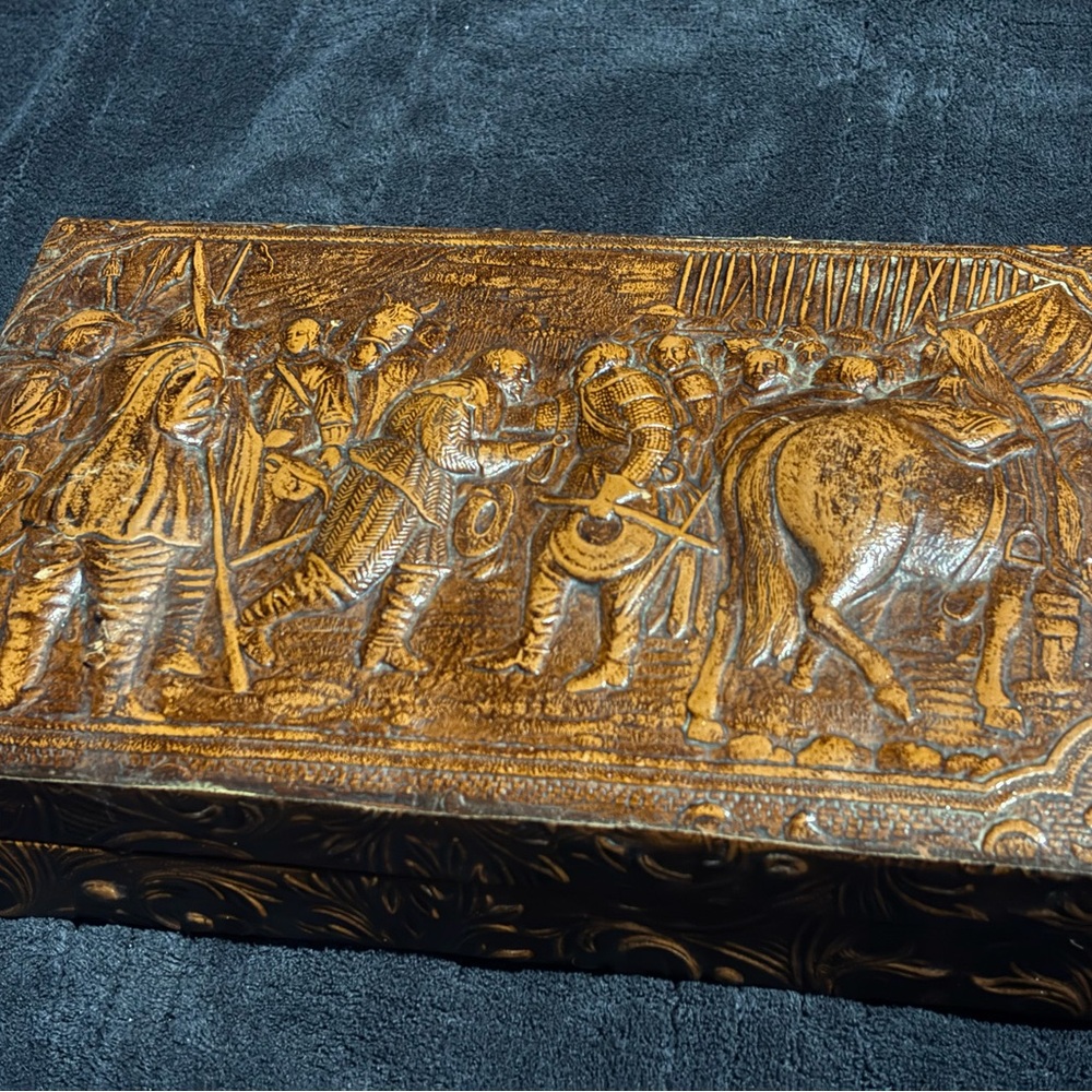 Beautifully Crafted Vintage Wood / Leather Cigar Box (Spain) - Picture 2 of 9